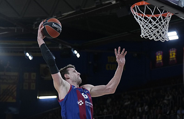 Veselého 28 bodů nestačilo, basketbalisté Barcelony prohráli v Miláně