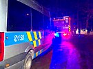 Policisté, hasii a záchranái zasahují u dvojice násilných úmrtí v Klánovickém...