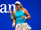 Ruská tenistka Mirra Andrejevová se hecuje na US Open.