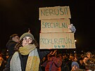 Slováci v Bratislav protestují proti vlád Roberta Fica. (12. prosince 2023)