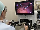 Robotick systm Versius bude od ledna 2024 v brnnsk SurGal Clinic slouit k...