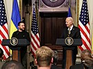 Ukrajinský prezident Volodymyr Zelenskyj se seel se svým americkým protjkem...