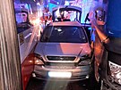 Nehoda v Lidické ulici v Plzni. Srazilo se tu osobní auto s kamionem a...