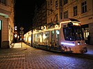 Vánoní tramvaj vyjela první adventní nedli 3. prosince, kdy se na námstí...