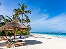 Velmi populární a zárove cenov dostupnou destinací je aktuáln Zanzibar