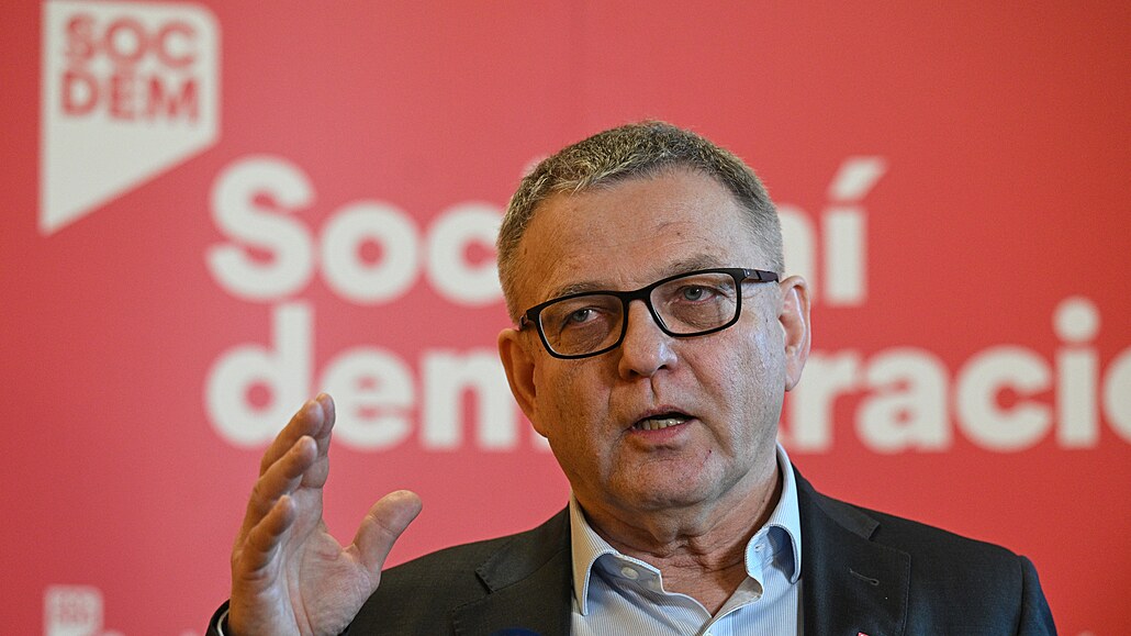 Lídr kandidátky SOCDEM do Evropského parlamentu Lubomír Zaorálek