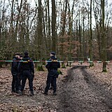 Ppad dvou mrtvch z lesa v praskch Klnovicch policie v sobotu...