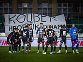 Fotbalisté eských Budjovic nastupují k zápasu proti Bohemians.