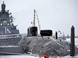 V lod�nici Sevma� ve m�st� Severodvinsk se koná slavnostní odhalení ruské...