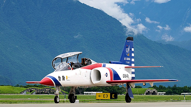 Tchajwansk cvin letoun AIDC AT-3