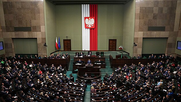 Polský premiér Mateusz Morawiecki představuje program své vlády a žádá parlament o vyslovení důvěry. (11. prosince 2023)