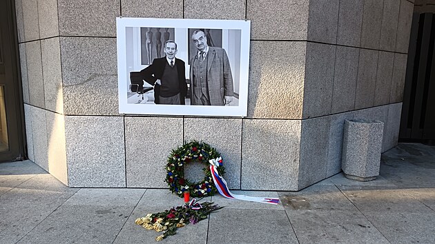 Vzpomnka na prezidenta Vclava Havla v centru Prahy. (18. prosince 2023)
