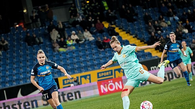 Michaela Kh�rov� ze Slavie proti St. P�ltenu