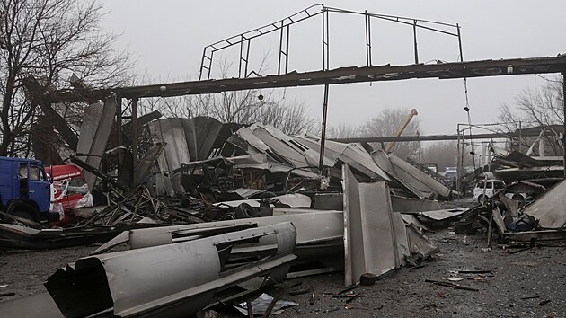 Rusk dronov tok v Odsk oblasti na Ukrajin zranil jedenct lid a zniil jedenct budov. (13. prosince 2023)