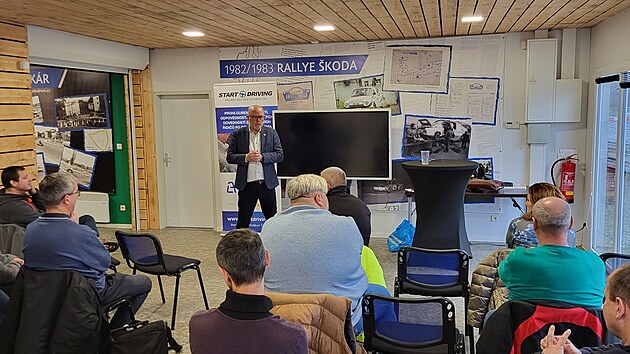 V auto�kole pro spolujezdce, Start Driving p�ipravuje i mentory na L17