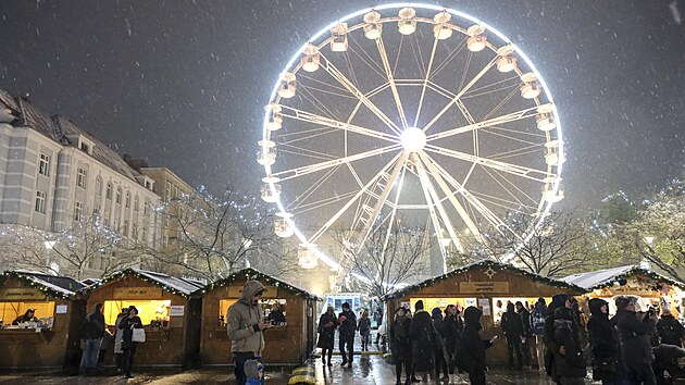 Ostravské vánoní trhy letos návtvníky lákají na irokou nabídku oberstvení....