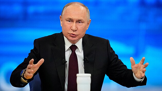 Rusk prezident Vladimir Putin na tiskov konferenci (14. prosince 2023)