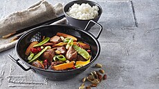 Ku�ec� Kung Pao se zeleninou 