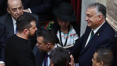 Volodymyr Zelenskyj a Viktor Orbán na inauguraci argentinského prezidenta...