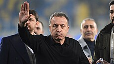 Prezident klubu Ankaragücü Faruk Koca poté, co inzultoval rozhodího bhem...