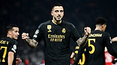 Joselu z Realu Madrid oslavuje druhou trefu proti Unionu Berlín.