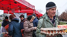 Zákazníkovi na krymském Simferopolu se podailo koupit na místním trhu levnjí...