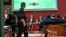 P�íbuzní klient� domova pro seniory Hv�zda ve Zlín� se se�li s pracovníky...