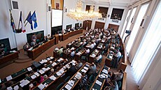 Zasedání ostravského zastupitelstva v jednací síni Nové radnice. (8. bezna...