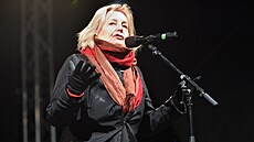 Slováci v Bratislav protestují proti vlád Roberta Fica. Na snímku je...