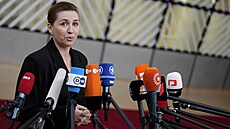 Dánská premiérka Mette Frederiksenová na unijním summitu v Bruselu (14....