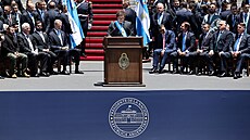 Argentinský prezident Javier Milei pronáí projev po sloení písahy ped...