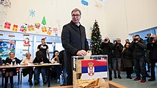 Srbský prezident Aleksandara Vučič odevzdal svůj hlas v předčasných...