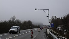 Na hlavním tahu z Brna na Svitavy, silnici I/43, jsou u odboení do Kuimi nov...
