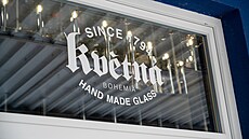 Tradice výroby runího skla, která v Kvtné zahrnuje období 230 let,...