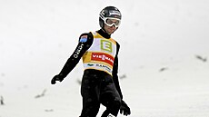 Norský sdruená Jarl Magnus Riiber na mstku v Ramsau