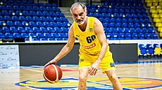 Ivan Trojan se p�edstaví v lize jako hrá� Opavy.