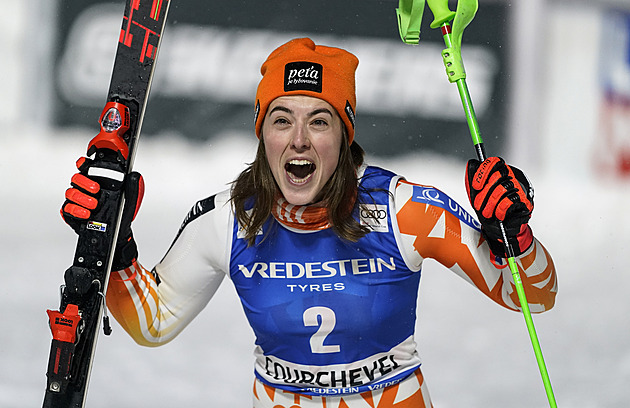 Noční slalom v Courchevelu vyhrála Vlhová, Dubovská bodovala na 24. pozici