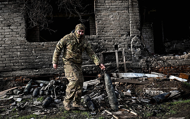 Rusové postupují v Záporožské oblasti, Ukrajinci ztrácejí dobyté území