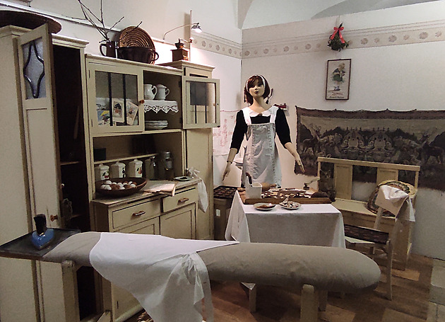 Perníkové Vánoce i po Vánocích. Z těsta jsou v muzeu dózy i koňský povoz