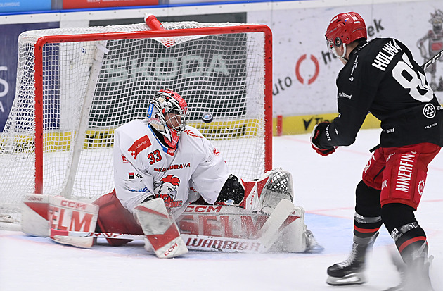 Žádná vánoční selanka. Olomouc padla potřetí v řadě, hokejisty dál trápí marodka