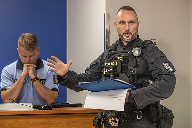 Nic nenasvědčovalo tomu, že chce střelec z fakulty zabít i někoho jiného, říká policie