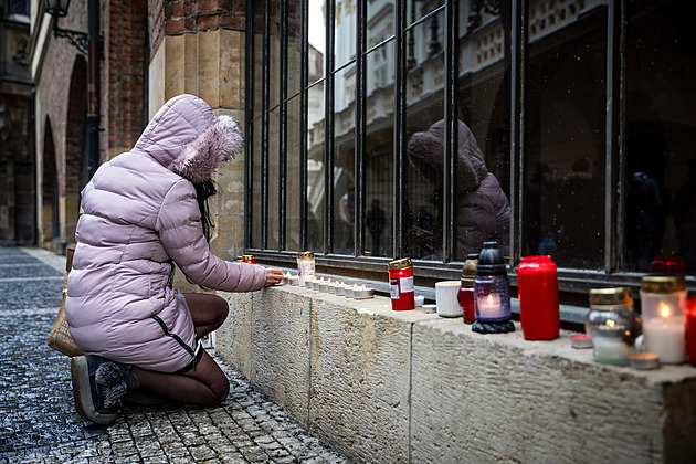 Necítím nohu. Střelec z fakulty zasáhl i Nizozemce, který šel s rodinou na trhy