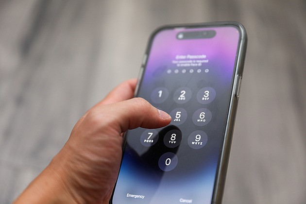 Zloděj stovek iPhonů odtajnil svou fintu. Je překvapivě snadná