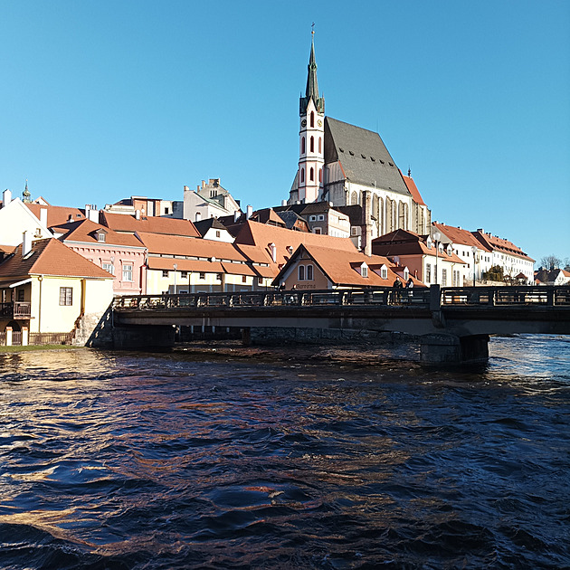 Vltava je v Krumlově opět na třetím stupni. Škody jsou minimální, hlásí starosta