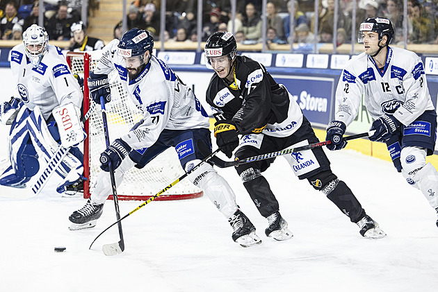 Švýcarská Ambri-Piotta porazila na hokejovém Spenglerově poháru Kuopio