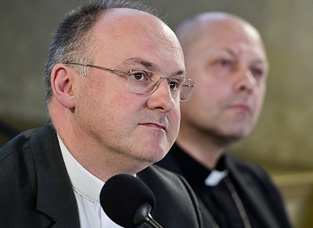 Nový pražský arcibiskup Přibyl se vyjádří ke svému jmenování, svolal brífink