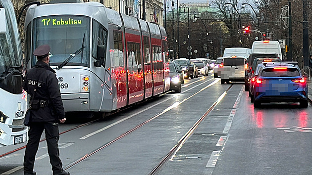 Bylo to strašně děsivé. Málem nás zastřelil, museli jsme se schovat, líčí svědci