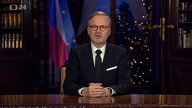 Fialův projev o naději. „Nekonkrétní a unylé pohlazení po hlavách mezi pohádkami,“ zní od expertů