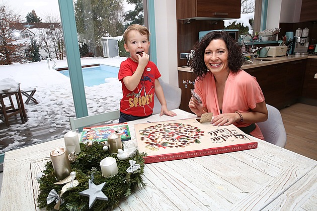 Režisér štědrovečerní pohádky Janák bydlí za Prahou. Dům nejdřív postavil z lega