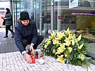 Pietn� akt k uct�n� pam�tky ob�t� st�elby v Praze p�ed budovou Univerzity...